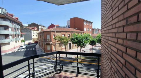 Flat for sale in Plaza Tierras Bañezanas, 4, La Bañeza , León - image 2 Photo 2 of Flat for sale in Plaza Tierras Bañezanas, 4, La Bañeza , León