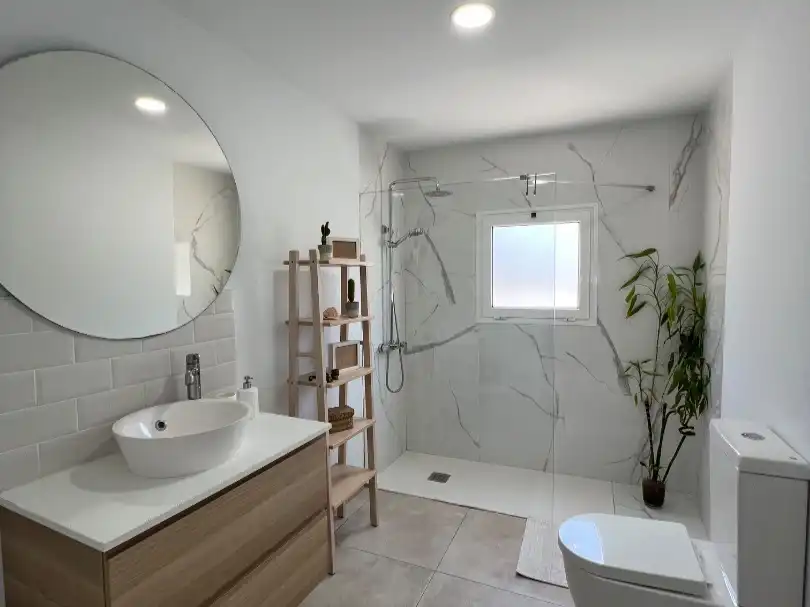 Piso de alquiler en Calle Celemín, 9, Los Valles Baño de Piso de alquiler en Teguise con Aire acondicionado, Calefacción y Terraza