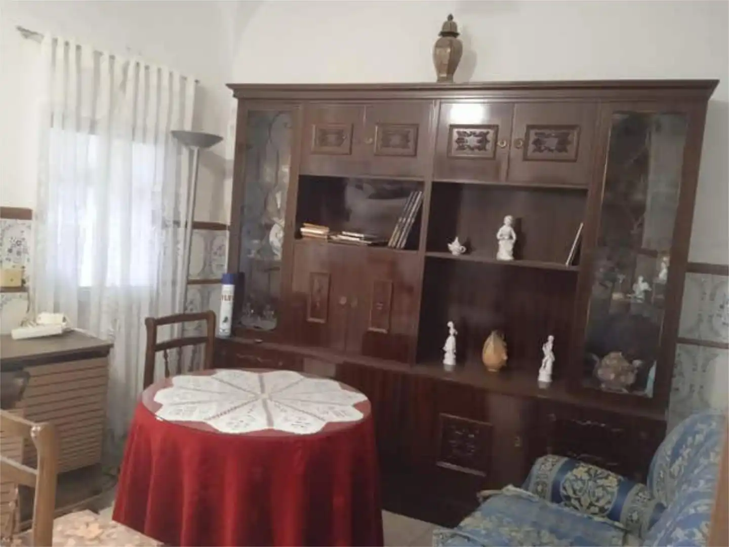 Casa o xalet en venda a Monterrubio de la Serena Sala d'estar de Casa o xalet en venda en Monterrubio de la Serena amb Jardí privat, Traster i Moblat