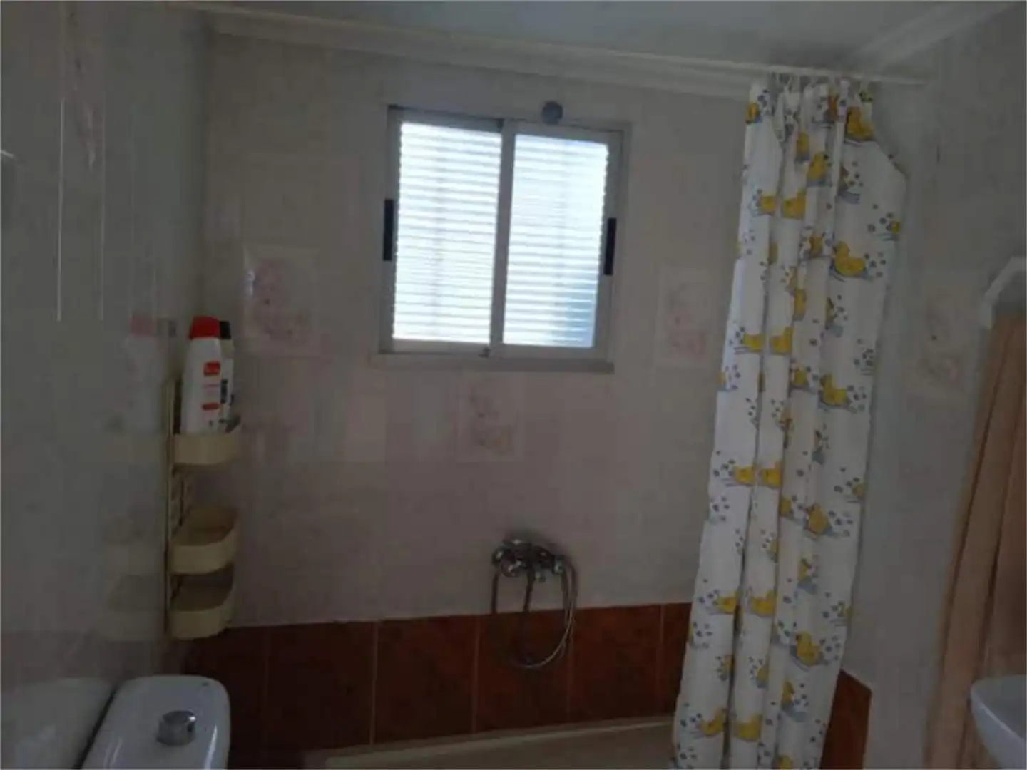 Casa o xalet en venda a Monterrubio de la Serena Bany de Casa o xalet en venda en Monterrubio de la Serena amb Jardí privat, Traster i Moblat