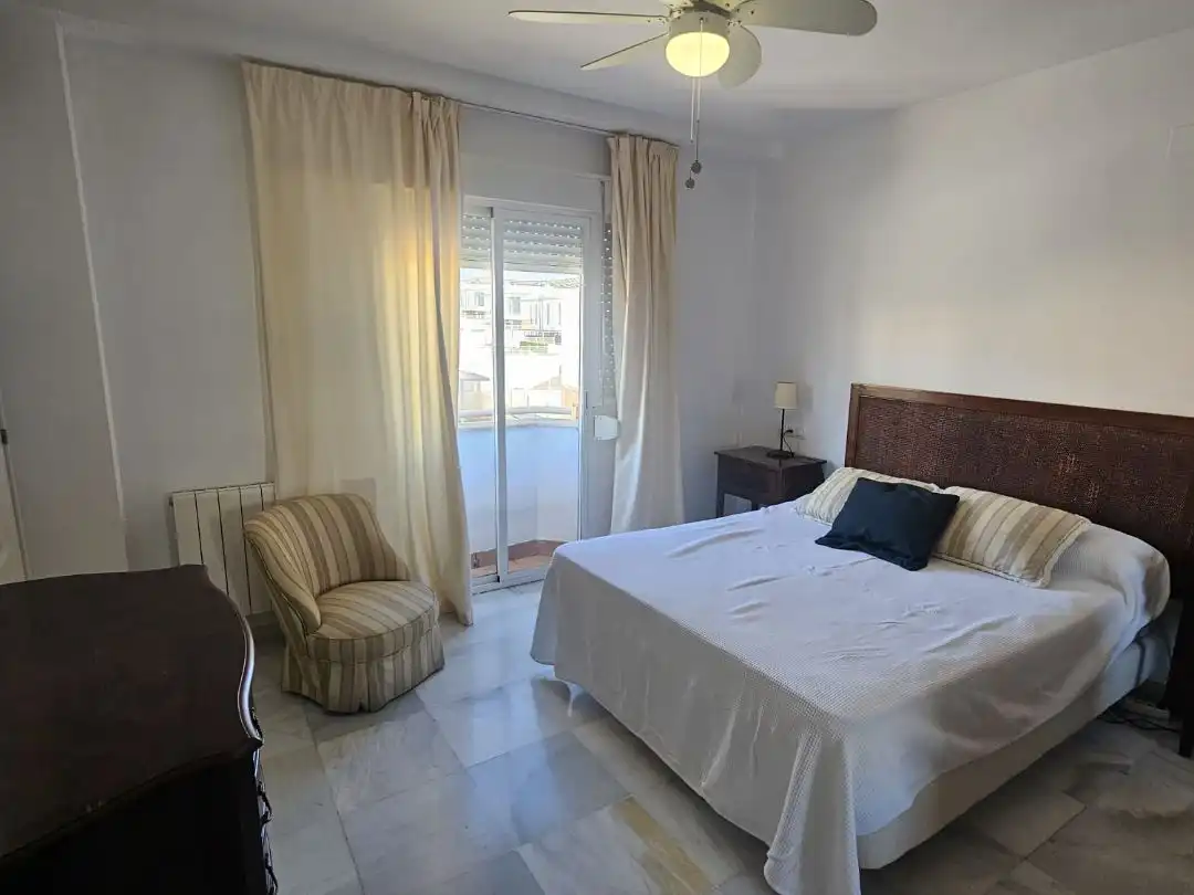 Dormitori de Casa o xalet en venda en Albolote amb Aire condicionat, Terrassa i Piscina