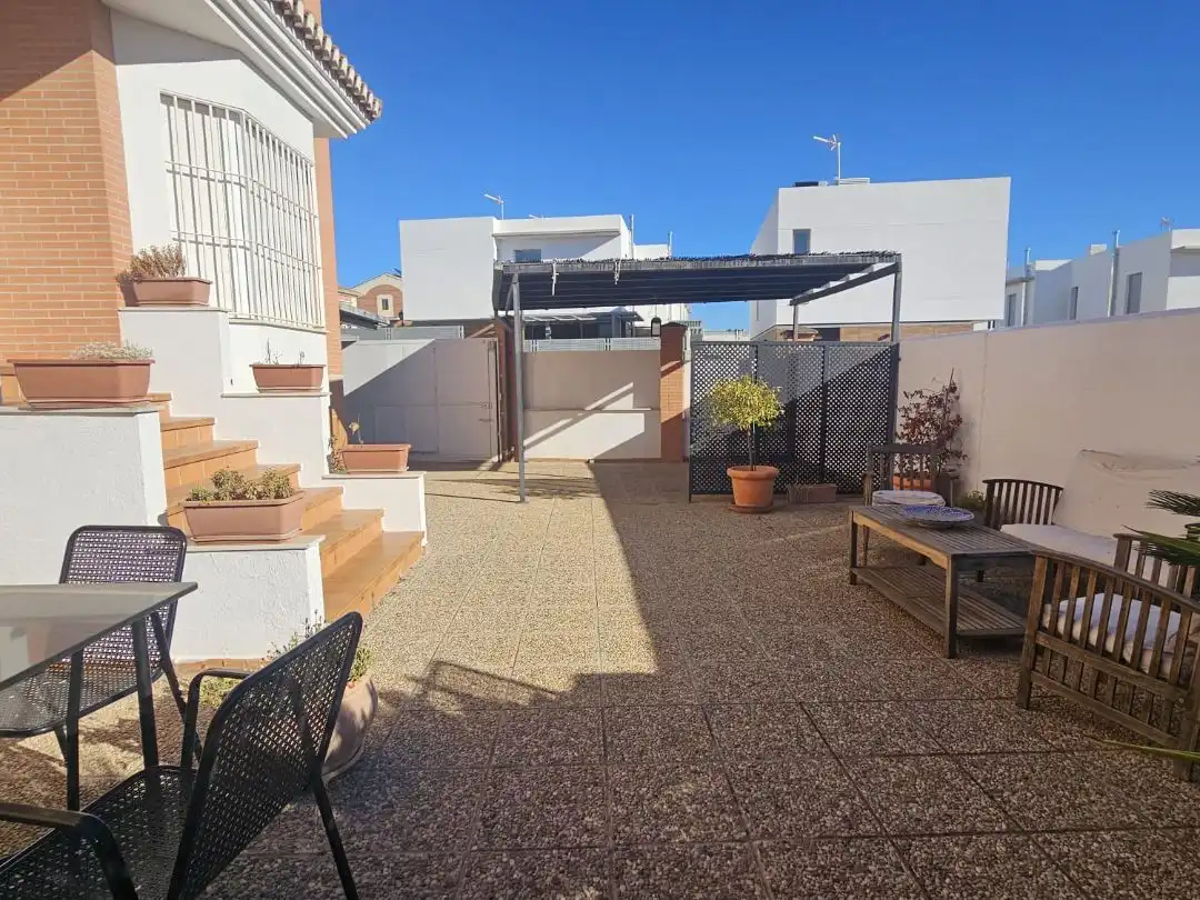 Terrassa de Casa o xalet en venda en Albolote amb Aire condicionat, Terrassa i Piscina