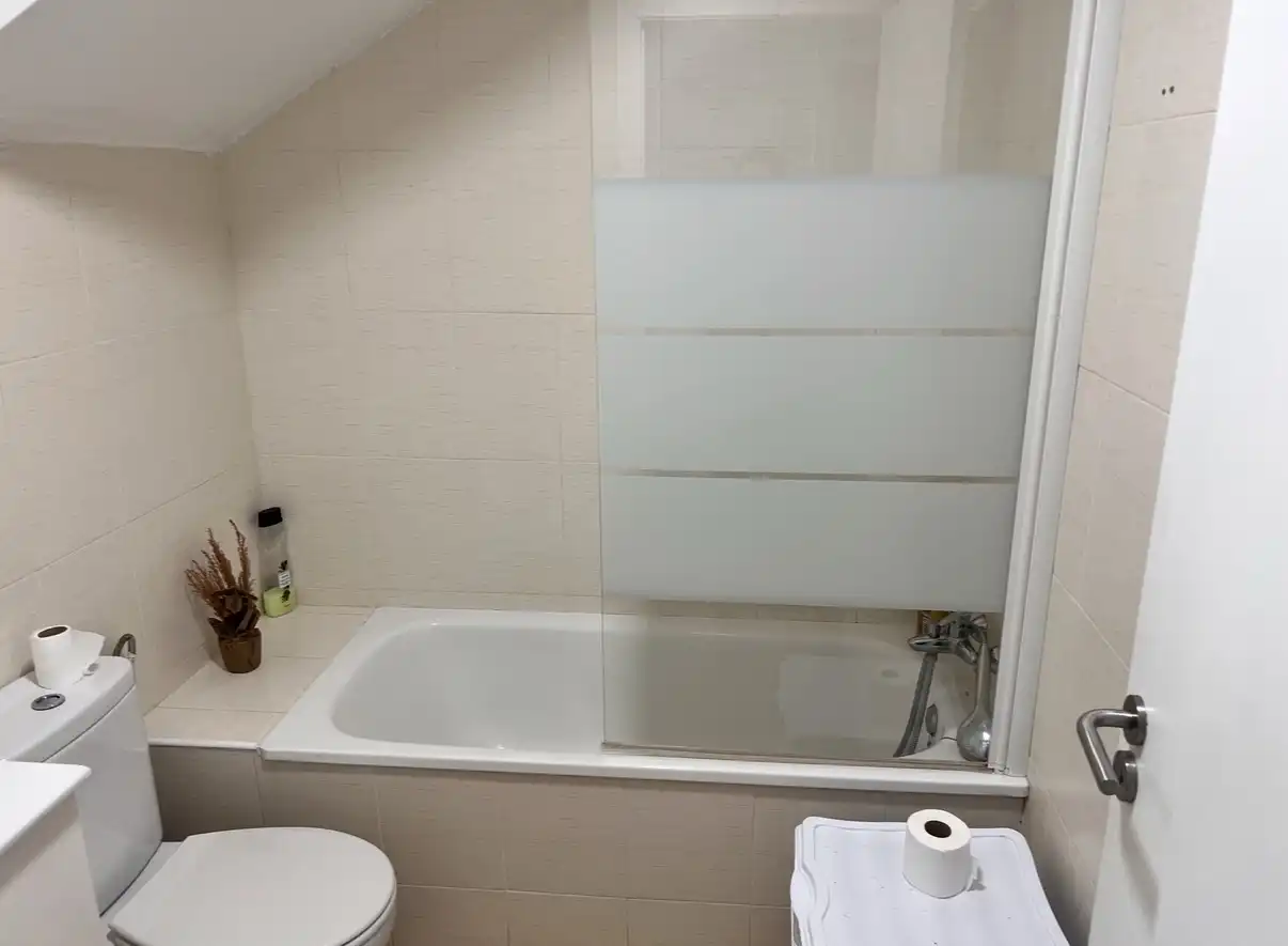 Bany de Pis de lloguer en Aledo amb Calefacció, Terrassa i Piscina