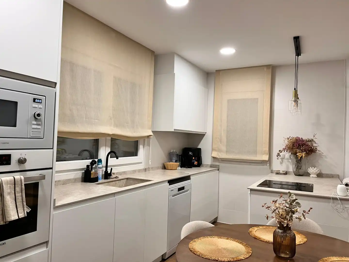 Cocina de Casa adosada en venta en Les Alqueries / Alquerías del Niño Perdido con Aire acondicionado, Calefacción y Jardín privado