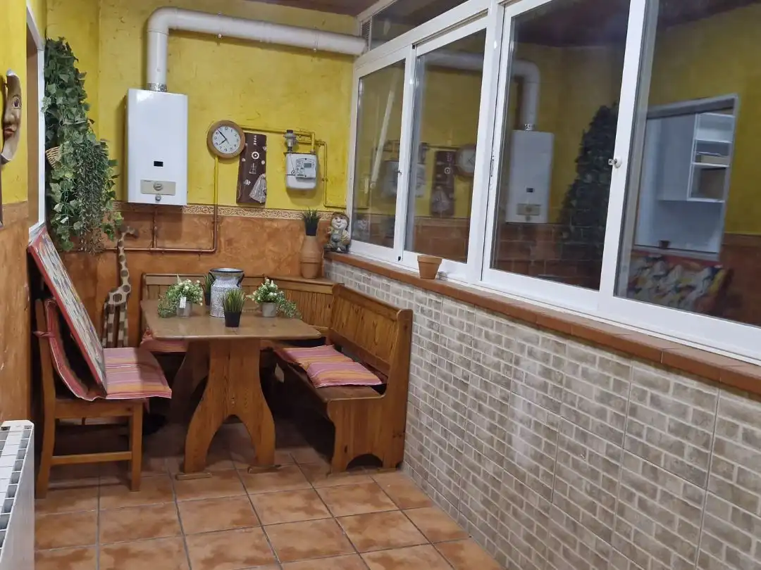 Cuina de Pis en venda en Sant Boi de Llobregat amb Aire condicionat, Calefacció i Moblat