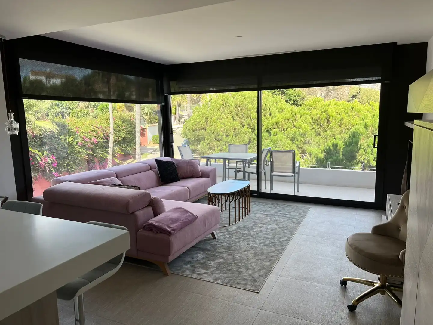 Flat for rent in Calle de la Gaviota, 158, Marbesa Living room of Flat for rent in Marbella with Air Conditioner, Heating and Terrace
