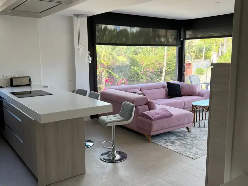 Flat for rent in Calle de la Gaviota, 158, Marbesa Living room of Flat for rent in Marbella with Air Conditioner, Heating and Terrace