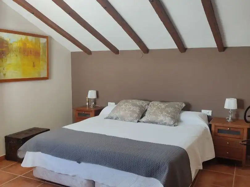Habitación de Piso de alquiler en Baeza con Calefacción, Terraza y Amueblado