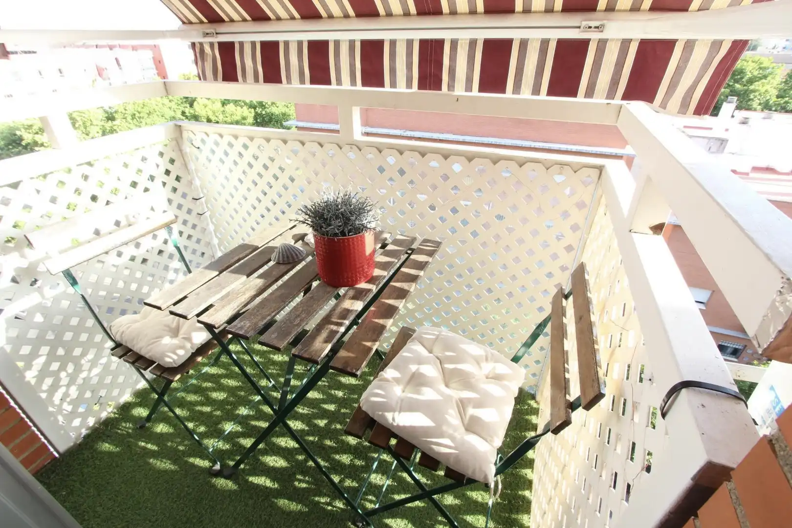 Terrassa de Pis en venda en Sevilla amb Aire condicionat, Calefacció i Jardí privat