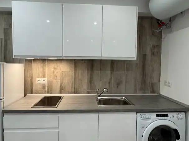 Küche von Wohnung zur Miete in Sevilla mit Klimaanlage, Heizung und Möbliert