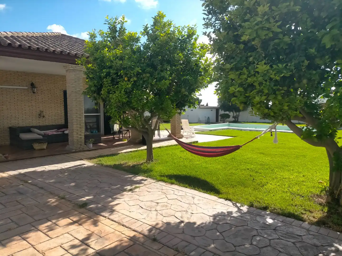 Jardí de Casa o xalet en venda en Chiclana de la Frontera amb Aire condicionat i Piscina