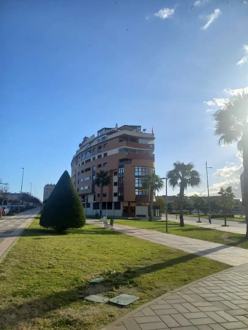 Flat for rent in Avenida Jorge Luis Borges, 30, El Tejar - Hacienda Bizcochero Exterior view of Flat for rent in Málaga with Air Conditioner, Furnished and Oven