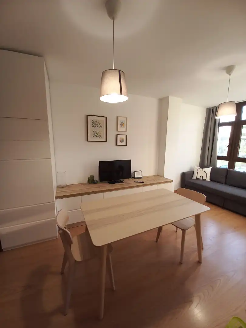 Flat for rent in Avenida Jorge Luis Borges, 30, El Tejar - Hacienda Bizcochero Dining room of Flat for rent in Málaga with Air Conditioner, Furnished and Oven