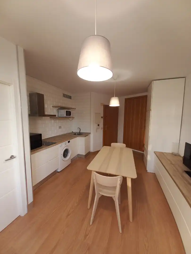 Flat for rent in Avenida Jorge Luis Borges, 30, El Tejar - Hacienda Bizcochero Kitchen of Flat for rent in Málaga with Air Conditioner, Furnished and Oven