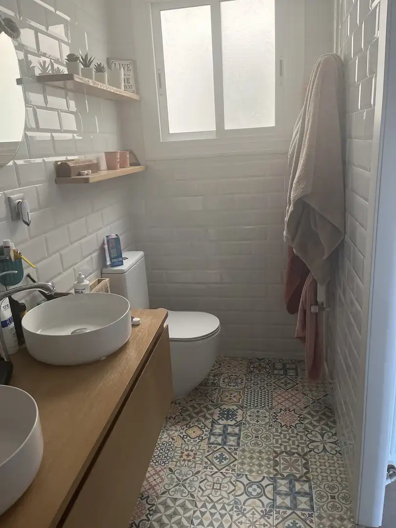 Bathroom of Flat for sale in Gavà  with Air Conditioner and Balcony