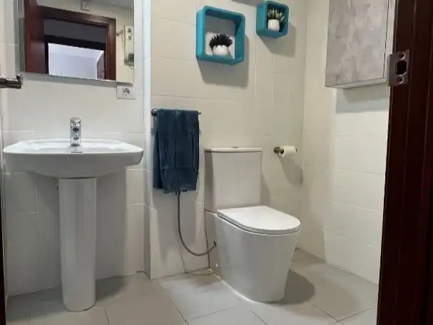 Room in Calle Ronda Mijares, 188, Ensanche - Parque del Oeste
