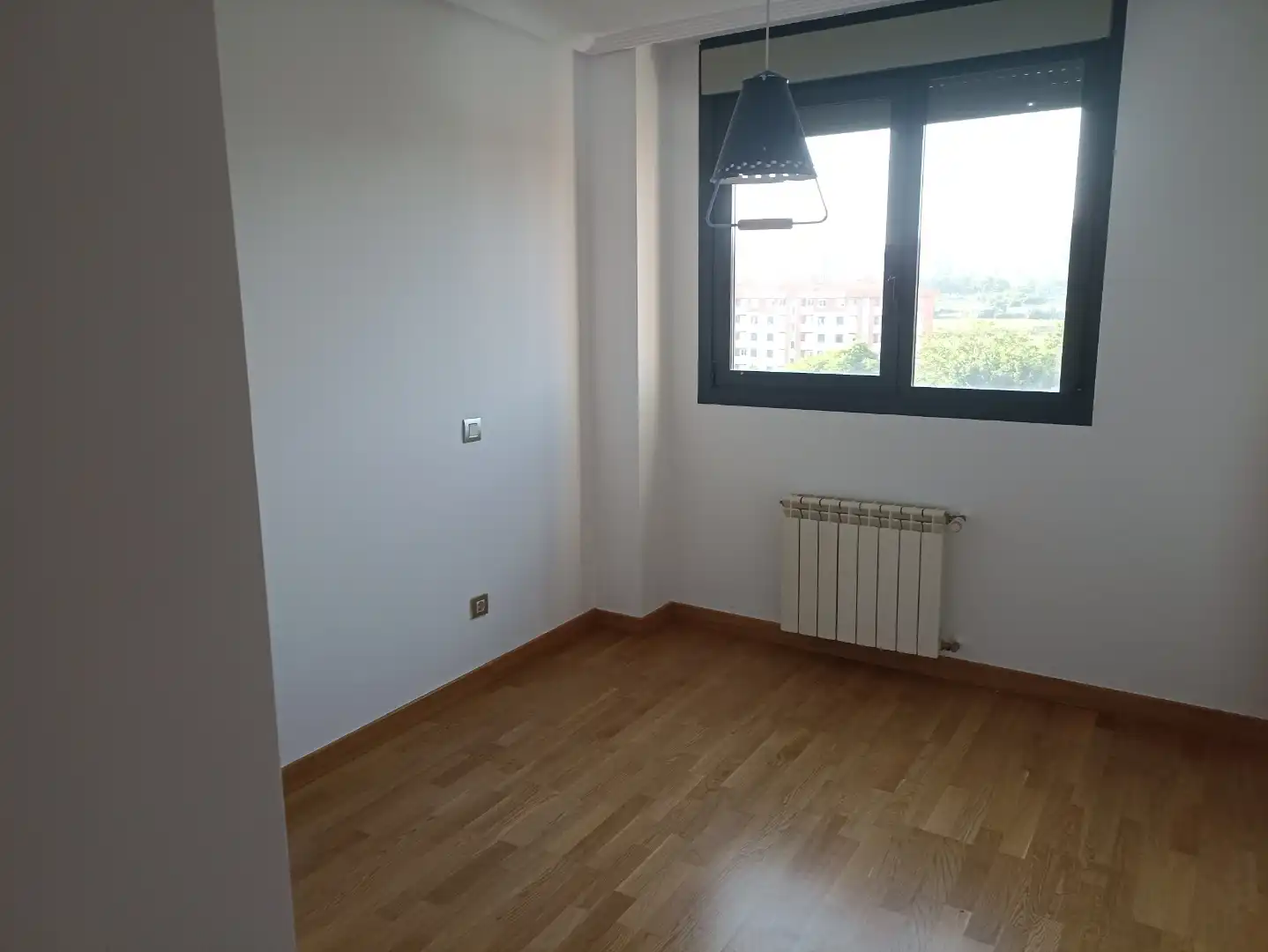 Schlafzimmer von Wohnung zum Verkauf in Santander mit Heizung, Privatgarten und Parkett