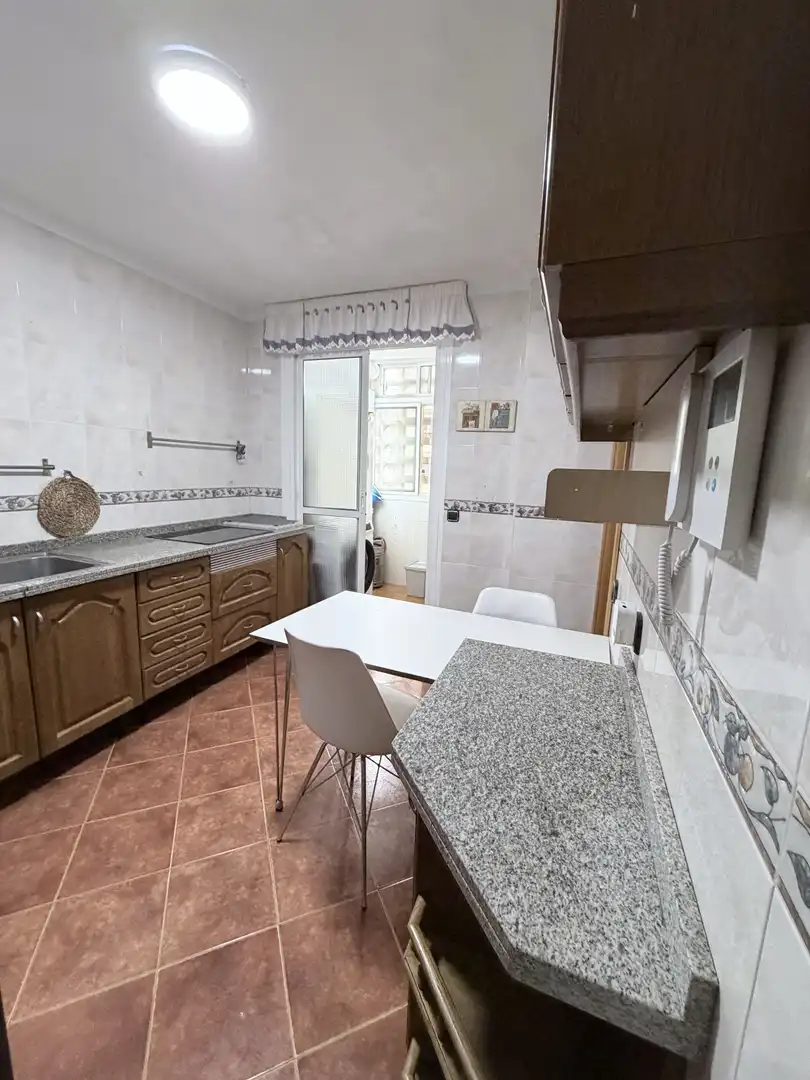 Cuina de Pis en venda en Málaga amb Aire condicionat, Jardí privat i Parquet