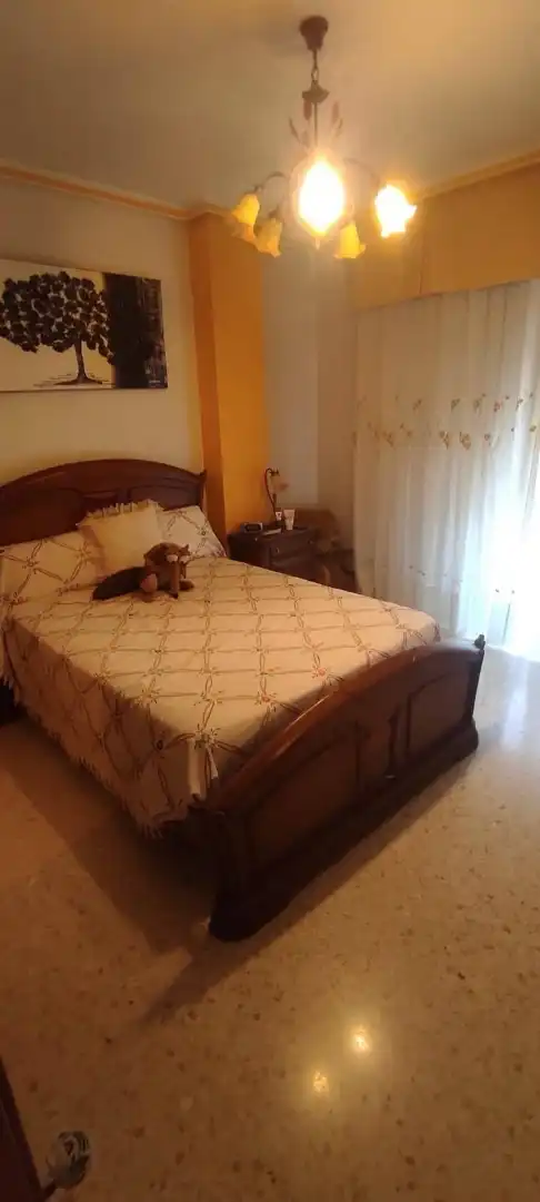 Schlafzimmer von Wohnung zum Verkauf in Córdoba mit Klimaanlage, Heizung und Privatgarten