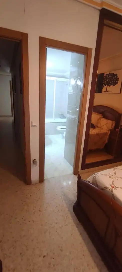 Badezimmer von Wohnung zum Verkauf in Córdoba mit Klimaanlage, Heizung und Privatgarten