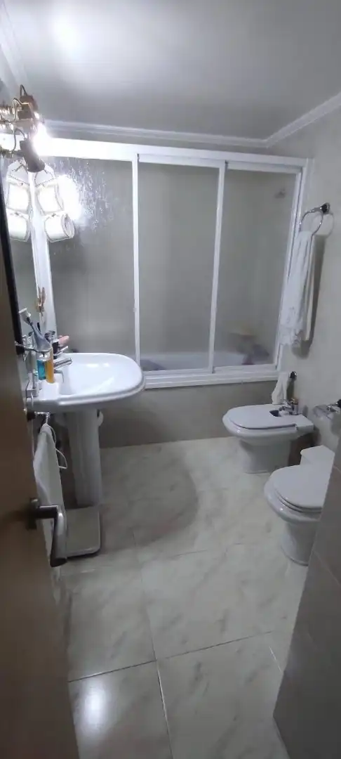Badezimmer von Wohnung zum Verkauf in Córdoba mit Klimaanlage, Heizung und Privatgarten
