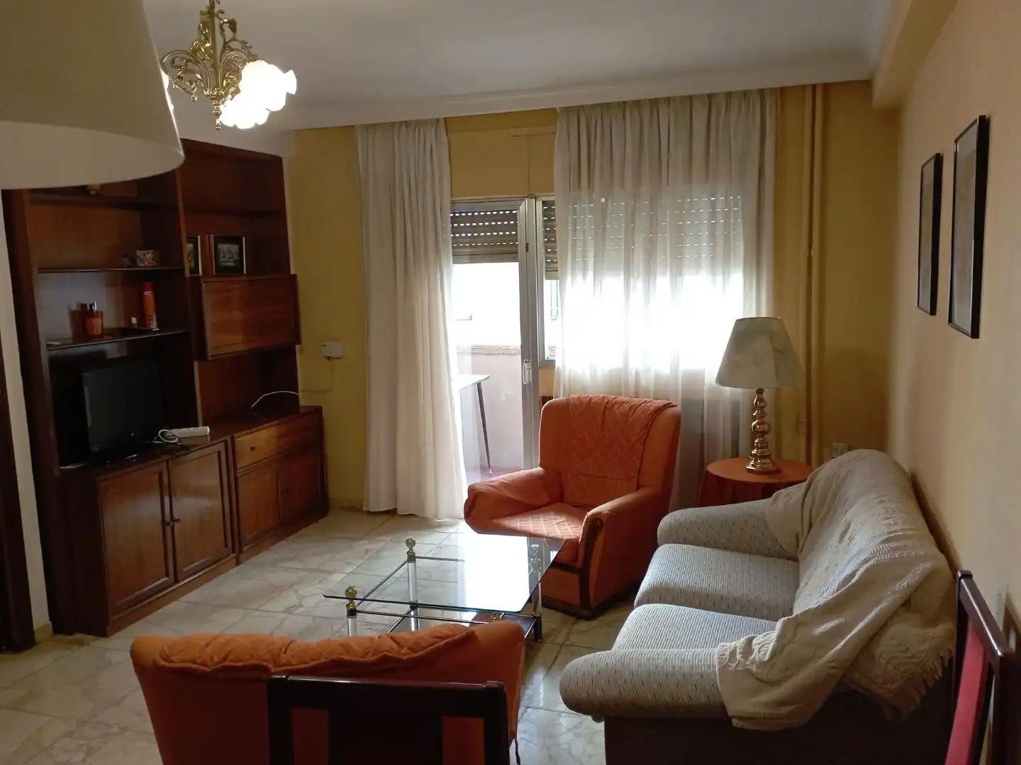 Living room of Flat for rent in Cuenca  with Heating, Furnished and Balcony