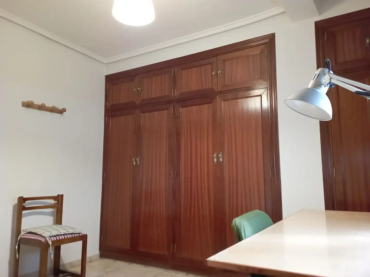 Bedroom of Flat for rent in Cuenca  with Heating, Furnished and Balcony
