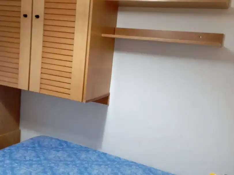Bedroom of Flat for rent in Cuenca  with Heating, Furnished and Balcony