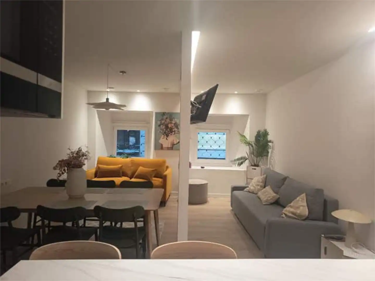Wohnzimmer von Wohnung zur Miete in  Pamplona / Iruña mit Heizung