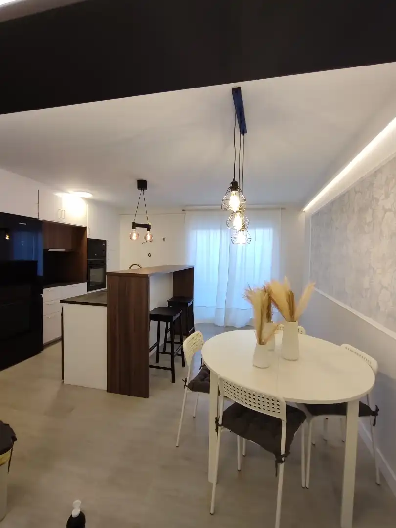 Cuina de Pis de lloguer en Astorga amb Calefacció, Parquet i Traster