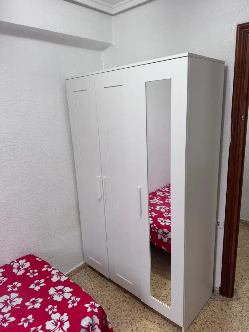 Piso de alquiler en Carrer del Parc de Natzaret, 56, Natzaret Habitación de Piso de alquiler en Valencia con Aire acondicionado, Calefacción y Trastero