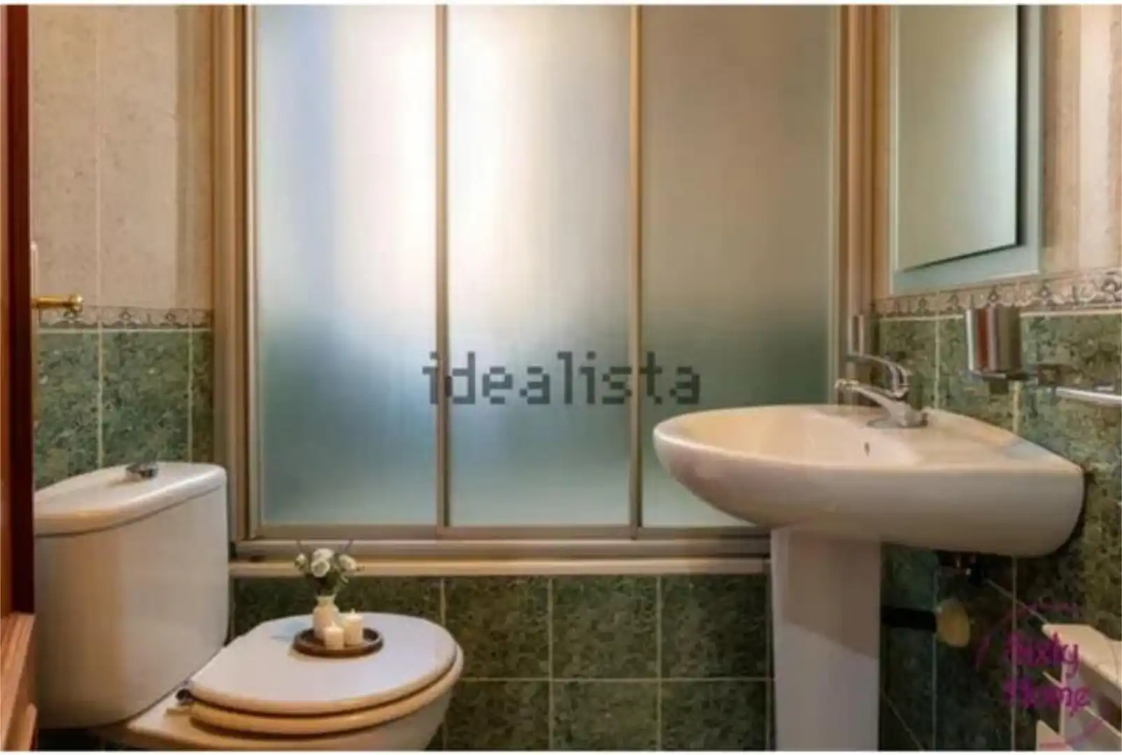 Piso en venta en Valdefierro Baño de Piso en venta en Zaragoza con Calefacción, Terraza y Trastero