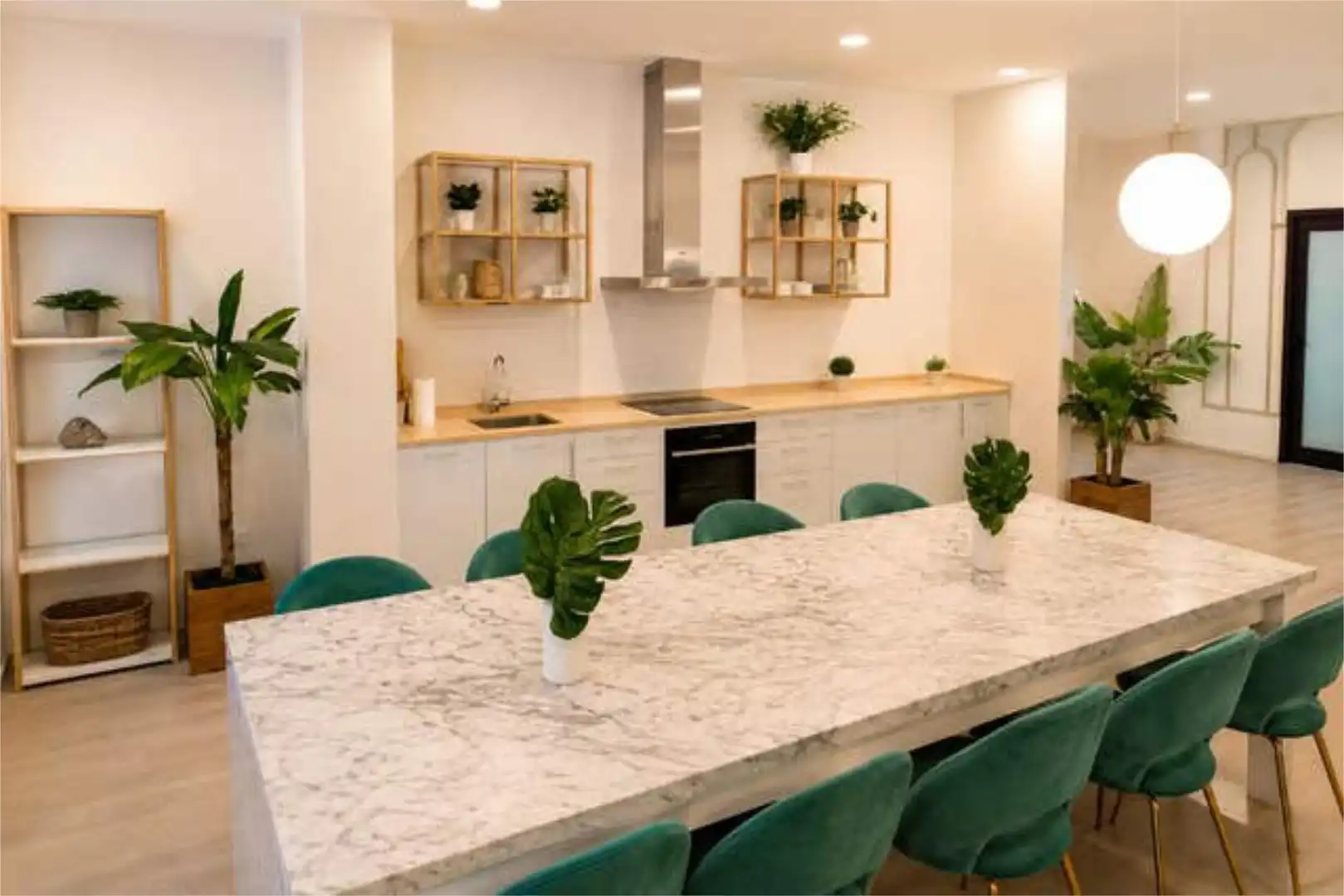 Piso de alquiler en Pinar del Jalón Cocina de Piso de alquiler en Valladolid con Calefacción, Jardín privado y Trastero
