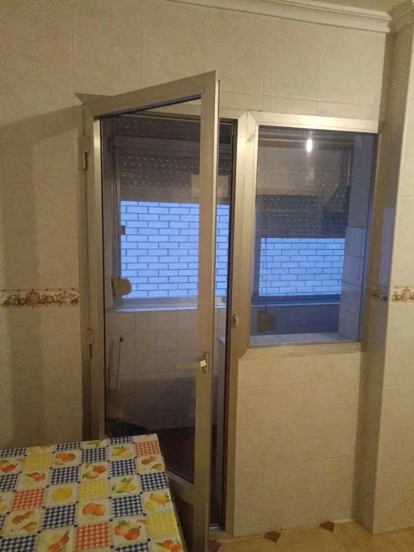 Piso en venta en Calle Francisco Pizarro, 1, Ave María Baño de Piso en venta en Palencia con Calefacción, Parquet y Amueblado