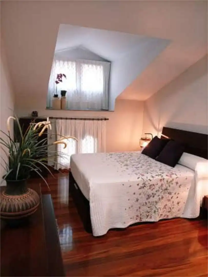 Schlafzimmer von Wohnungen zur Miete in Castro-Urdiales