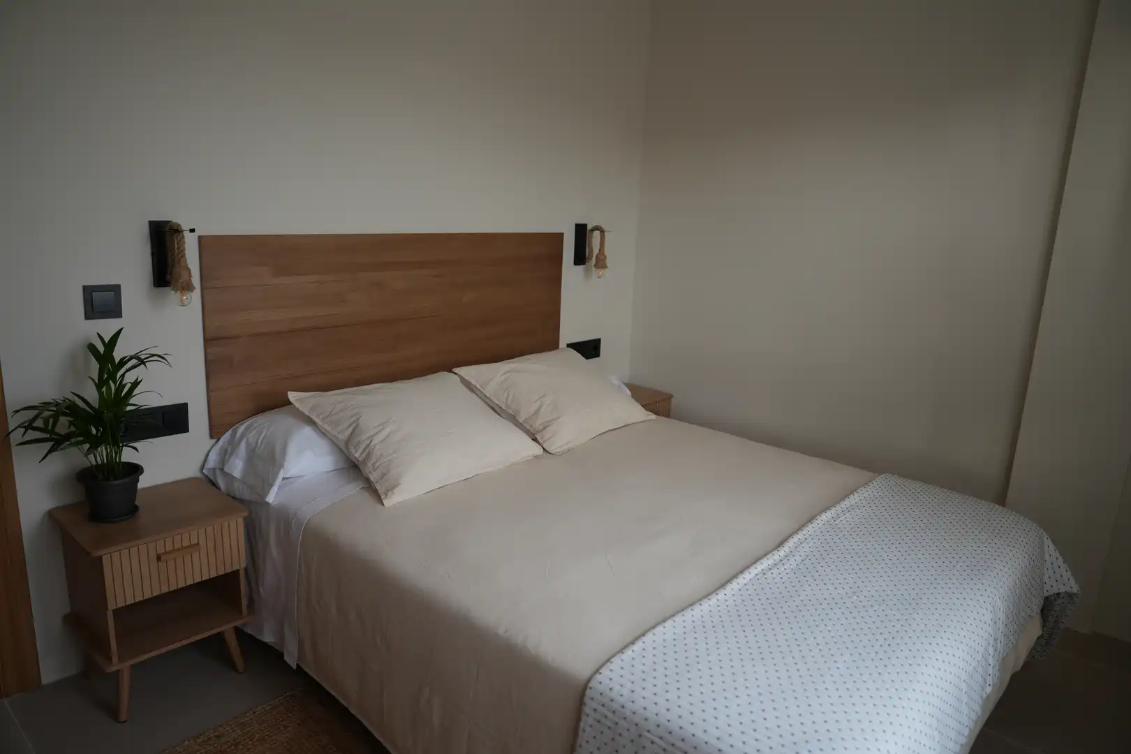 Habitación de Piso de alquiler en Cenes de la Vega con Aire acondicionado, Calefacción y Terraza