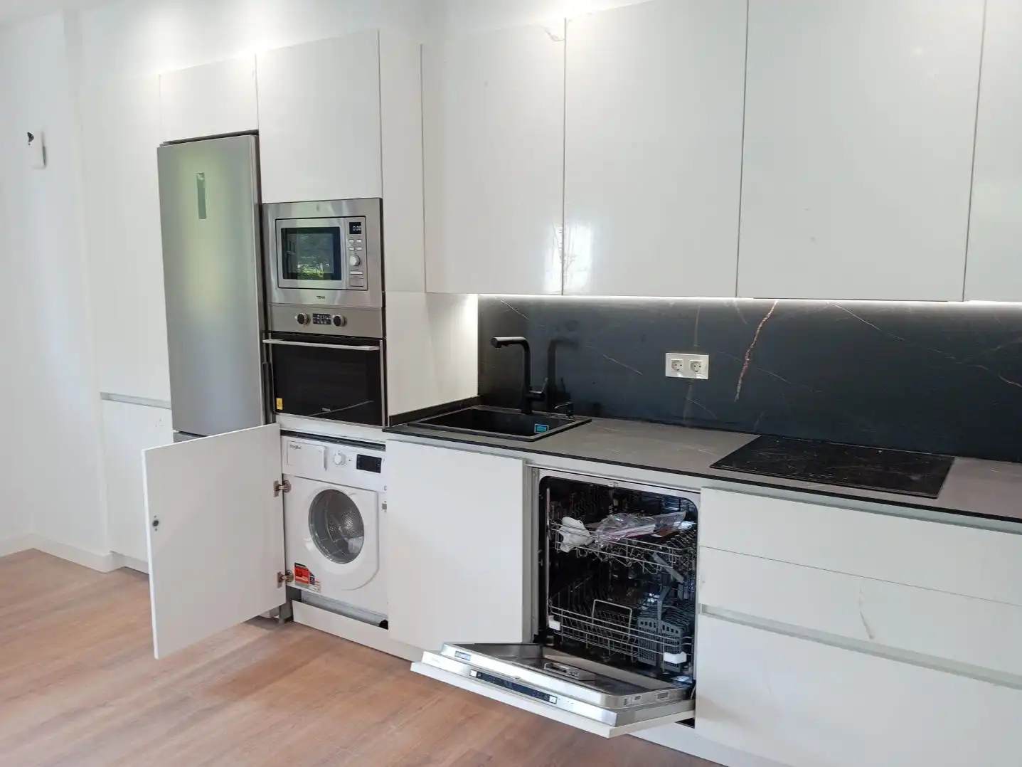 Piso en venta en Herrera Pasealekua, 49, Altza Cocina de Piso en venta en Donostia - San Sebastián con Calefacción y Parking comunitario