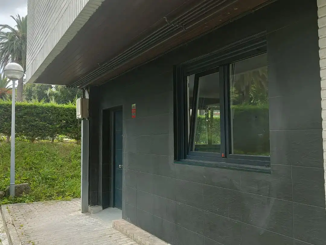 Piso en venta en Herrera Pasealekua, 49, Altza Vista exterior de Piso en venta en Donostia - San Sebastián con Calefacción y Parking comunitario