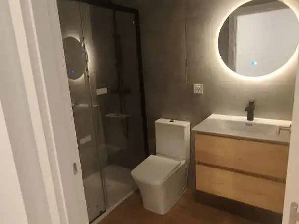 Piso en venta en Herrera Pasealekua, 49, Altza Baño de Piso en venta en Donostia - San Sebastián con Calefacción y Parking comunitario