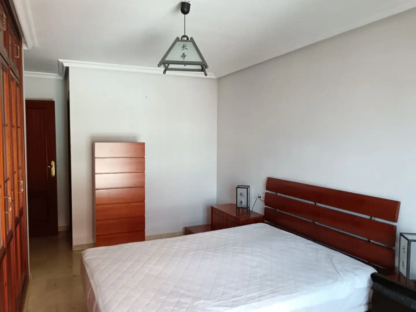 Dormitori de Pis en venda en  Almería Capital amb Aire condicionat