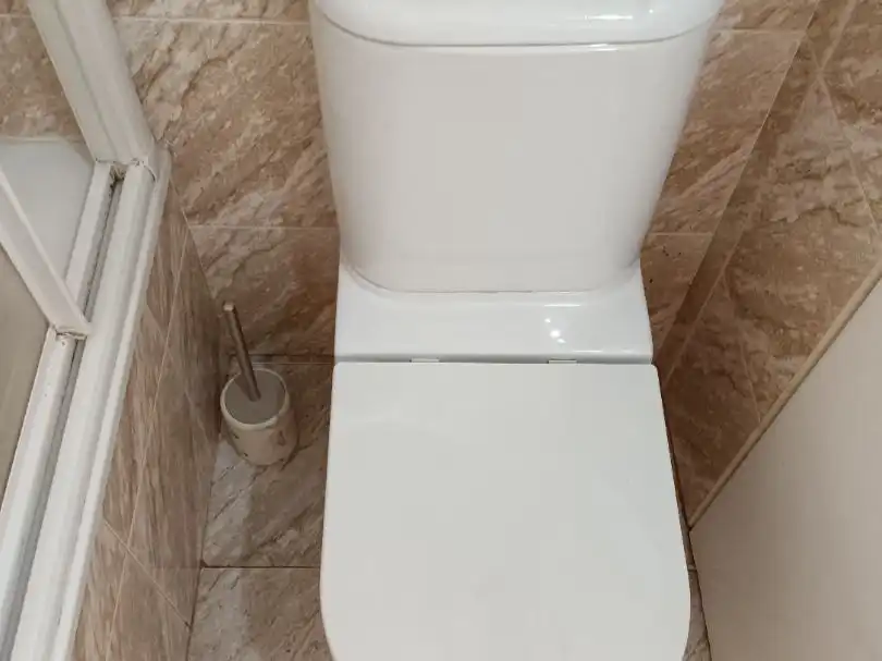 Bany de Pis en venda en  Almería Capital amb Aire condicionat