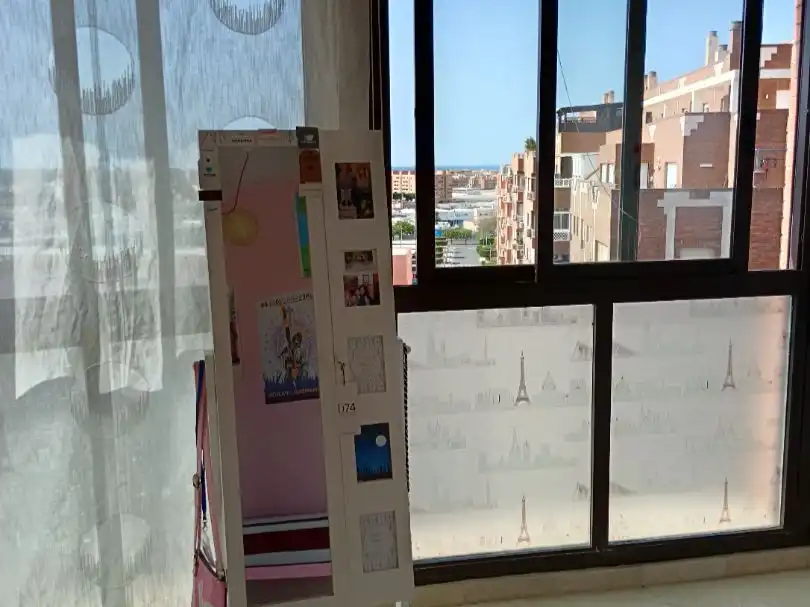 Dormitori de Pis en venda en  Almería Capital amb Aire condicionat