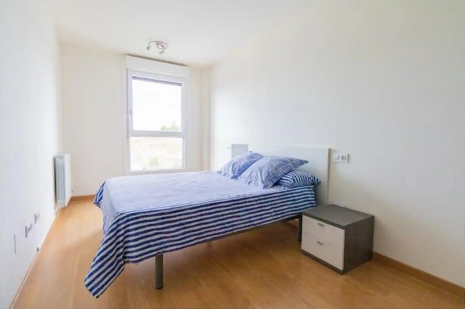 Bedroom of Apartments for rent in  Pamplona / Iruña  with Private garden, Terrace and Storage room