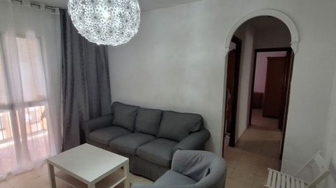 Flat for rent in Avenida Doctor Fedriani, 28, El Torrejón - El Cerezo, Sevilla Capital - image 4 Photo 4 of Flat for rent in Avenida Doctor Fedriani, 28, El Torrejón - El Cerezo, Sevilla Capital