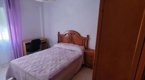 Flat for rent in Avenida Doctor Fedriani, 28, El Torrejón - El Cerezo, Sevilla Capital - image 5 Photo 5 of Flat for rent in Avenida Doctor Fedriani, 28, El Torrejón - El Cerezo, Sevilla Capital