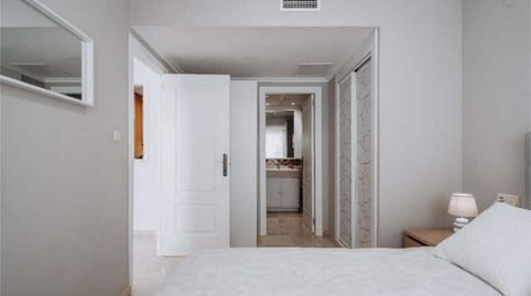 Foto 5 de Apartamento de alquiler en Playa Bajadilla - Puertos, Marbella