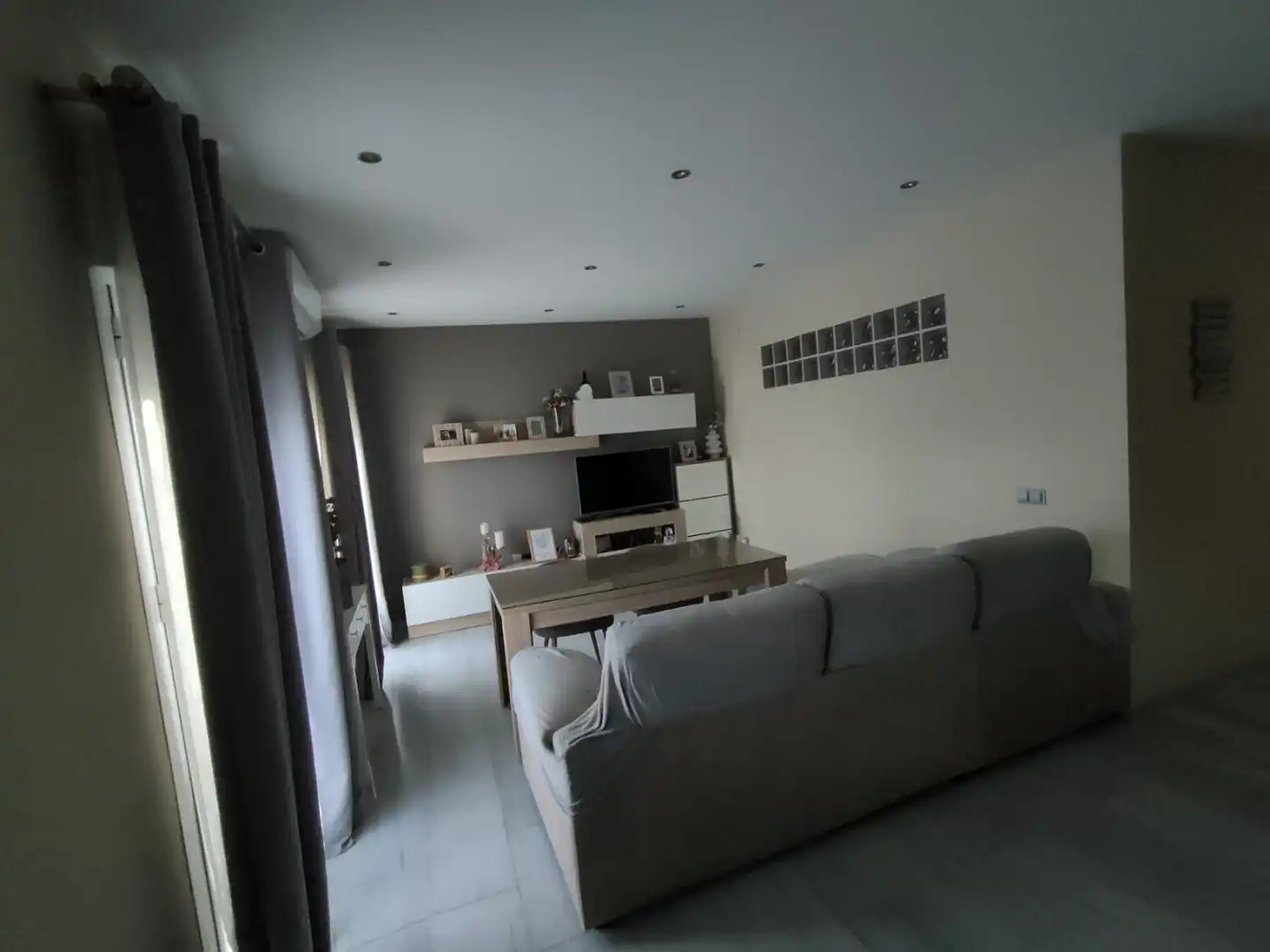 Living room of Flat for sale in Coria del Río  with Air Conditioner, Terrace and Balcony