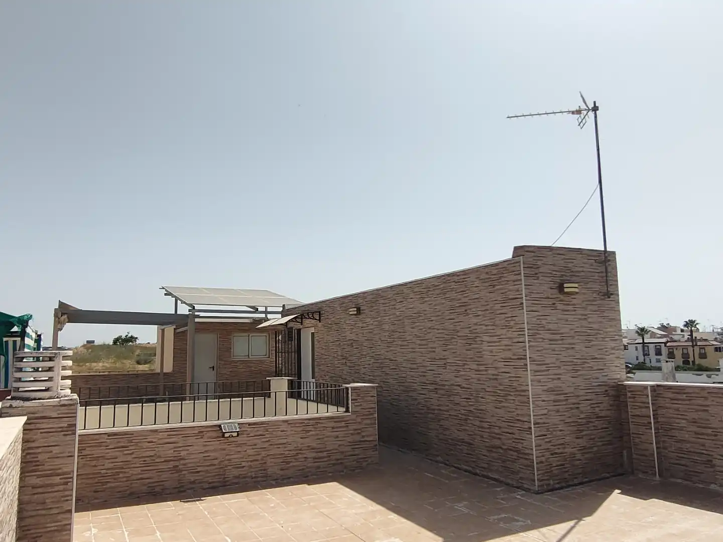Exterior view of Flat for sale in Coria del Río  with Air Conditioner, Terrace and Balcony