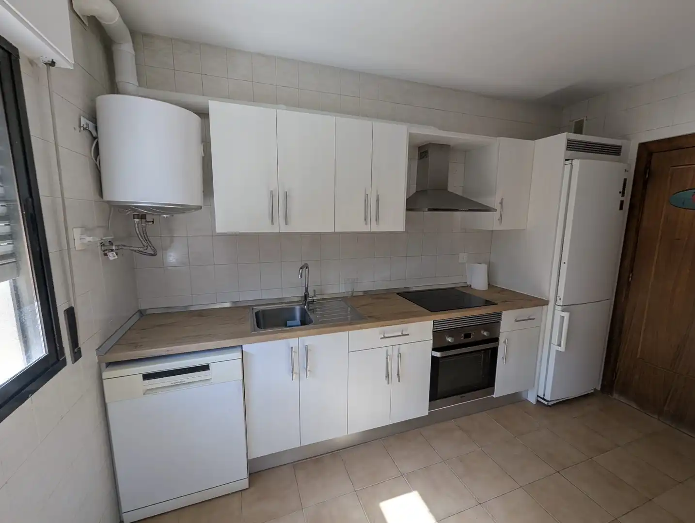 Detached homes for rent in Calle Puerto Carrales, Navalmoral de la Mata Kitchen of Detached homes for rent in Navalmoral de la Mata with Air Conditioner, Heating and Parquet flooring