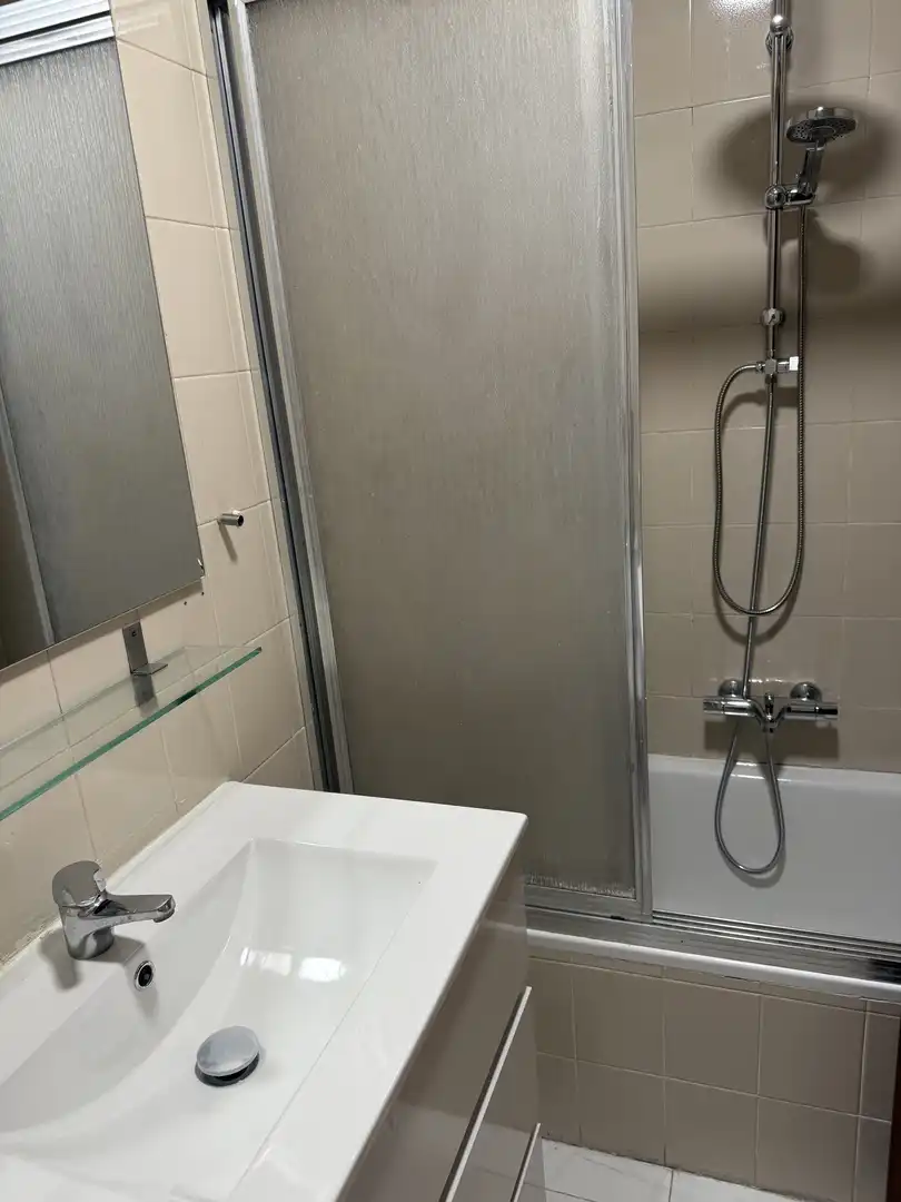 Detached homes for rent in Calle Puerto Carrales, Navalmoral de la Mata Bathroom of Detached homes for rent in Navalmoral de la Mata with Air Conditioner, Heating and Parquet flooring